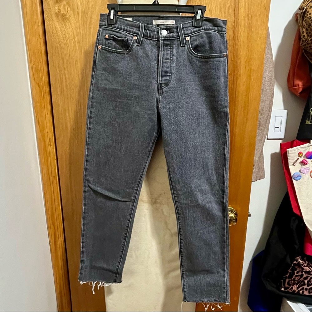 EUC Wedgie Fit Ankle jeans 28